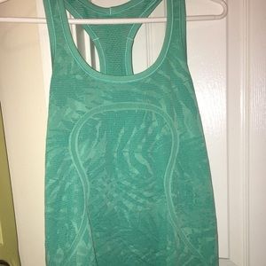 Lululemon Run Swiftly Tank w/Floral Pattern